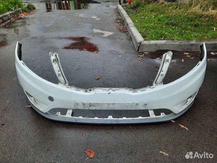 Передний бампер kia rio 3 белый до рестайлинг