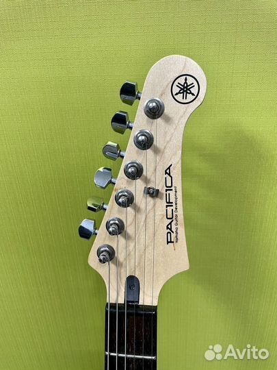Электрогитара Yamaha Pacifica 112