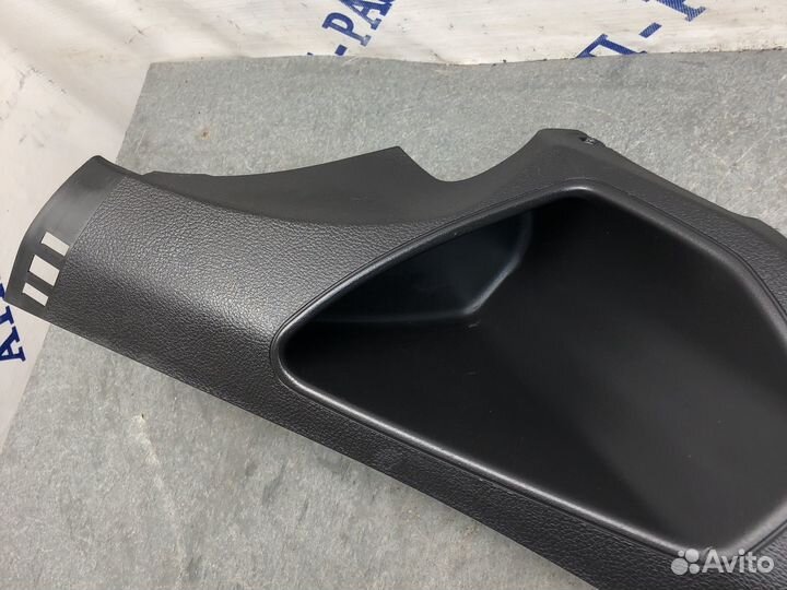 Накл порог внутр зад лев Focus 3