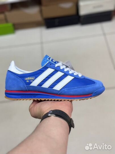 Кроссовки. Adidas SL