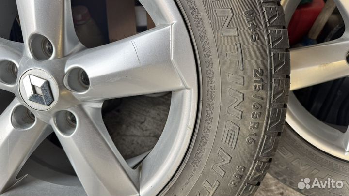Continental CrossContact LX 215/65 R16 98H