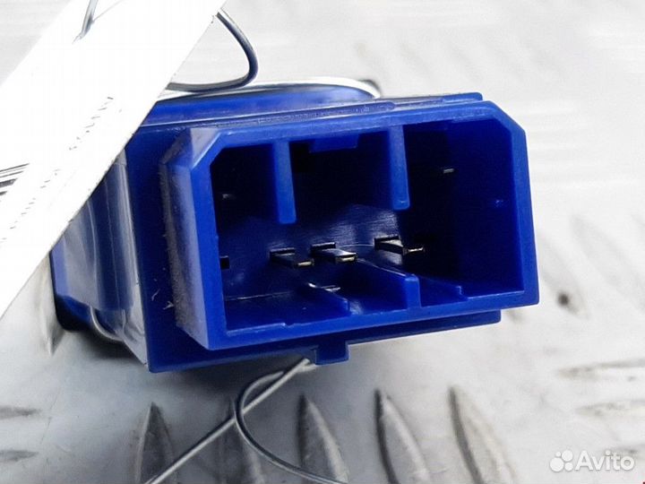 Кнопка корректора фар Mazda Premacy CP 2000