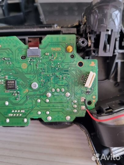 Оригинальный Dualshock 4 нерабочий