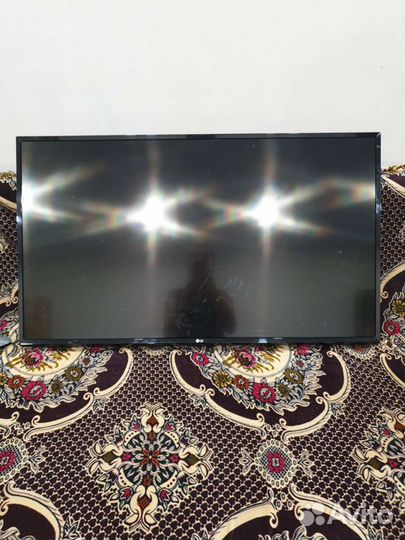 Телевизор бу LG 32
