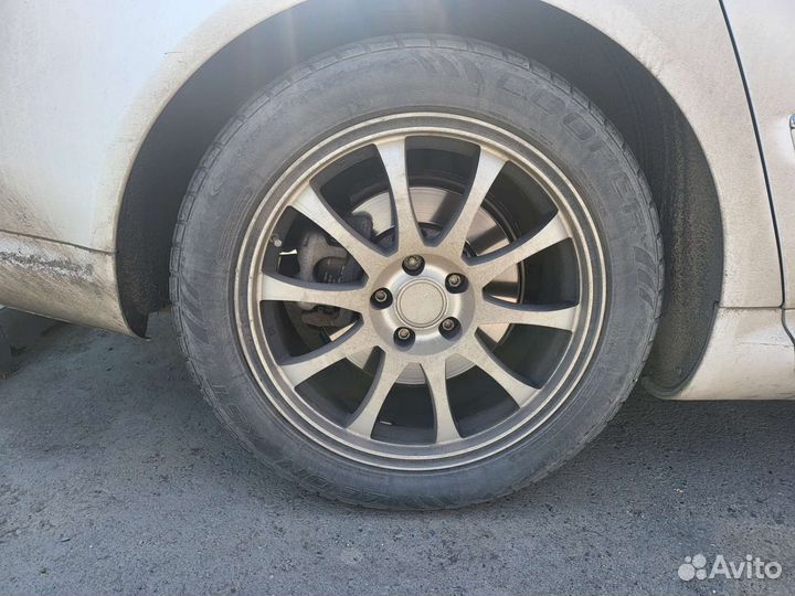 Продам литье с шинами