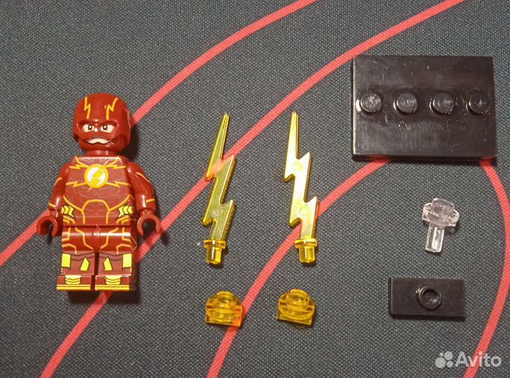 Lego минифигурки marvel и DC