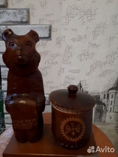 Сувенир медведь. Материал дерево