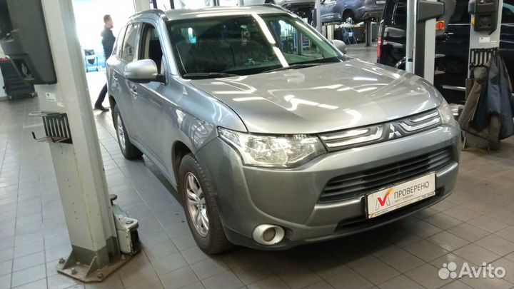 Mitsubishi Outlander 2.0 CVT, 2012, 240 797 км