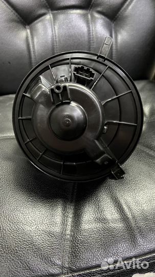 Stellox 29-99040-SX Вентилятор отопителя салона