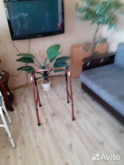 Инвалидные ходунки