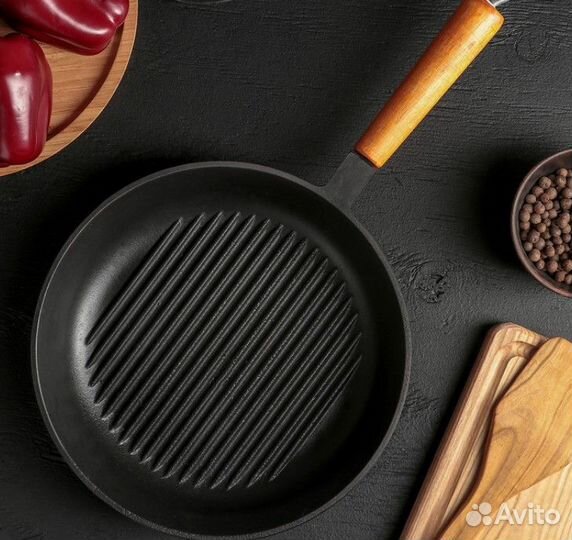 Сковорода чугунная