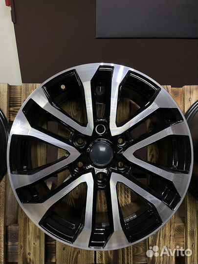 Khomen Wheels 7,5x18/6x139,7 ET25 D106,1 KHW1805