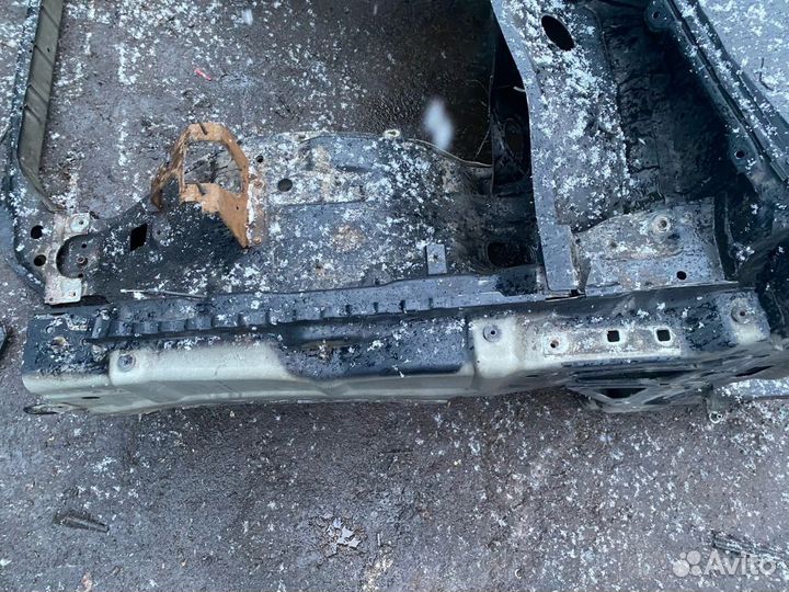 Лонжерон передний левый