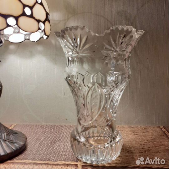 Большая хрустальная ваза для цветов