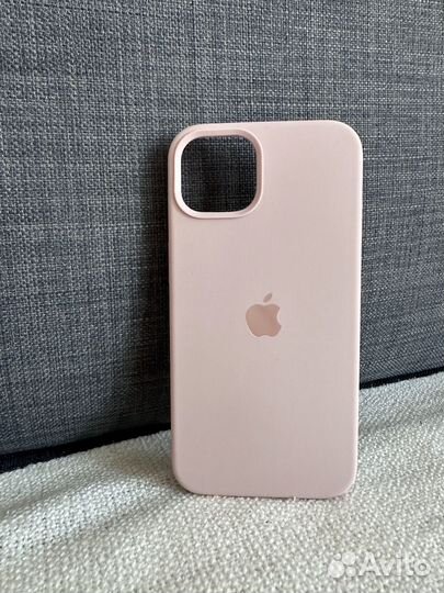 Чехол на iPhone 13