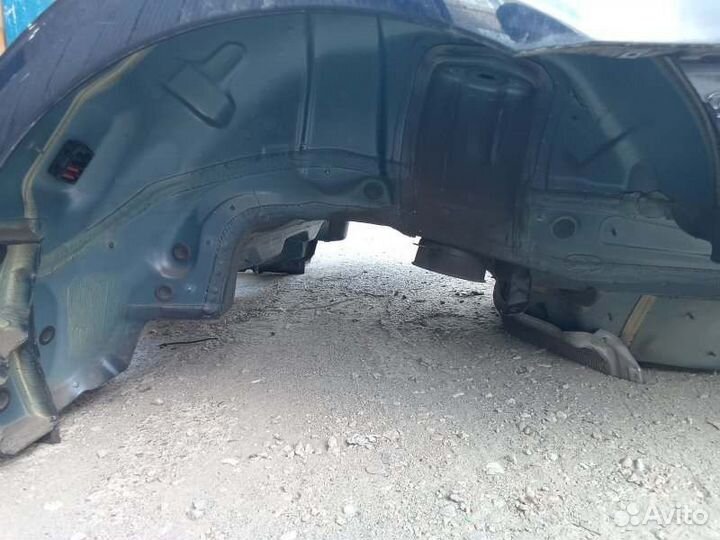 Крыло заднее левое Mercedes-Benz E-Class W212