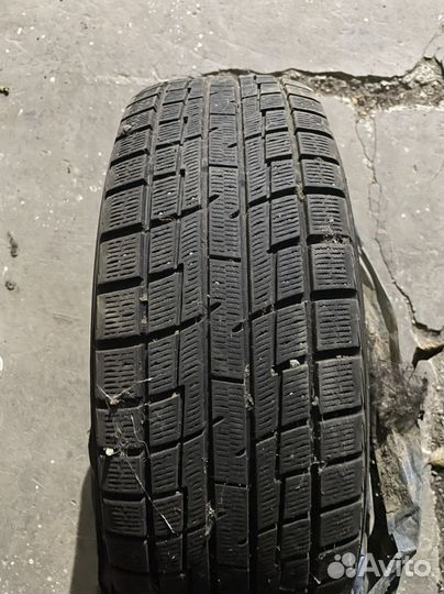 Yokohama Ice Guard IG30 21.5/65 R16