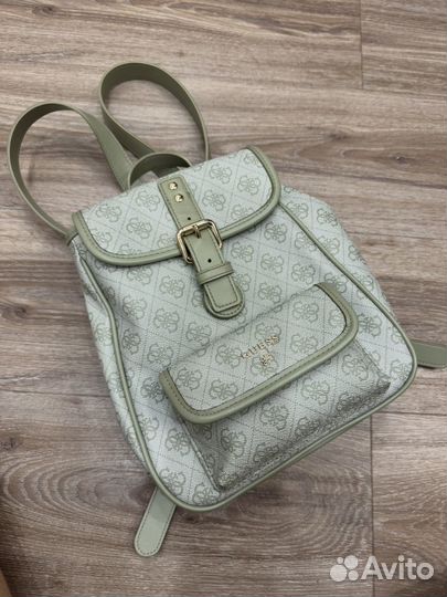 Рюкзак guess