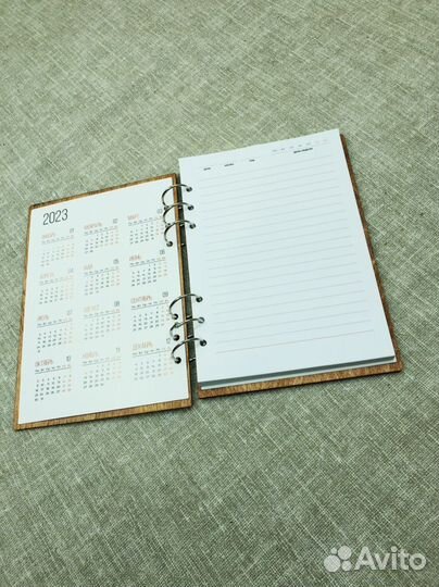 Ежедневник из дерева