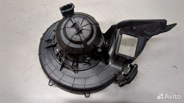 Двигатель отопителя Land Rover Discovery Sport 2014, 2014