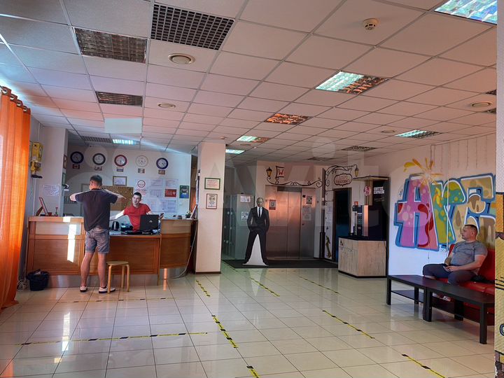 Комната 45 м² в > 9-к., 5/5 эт.