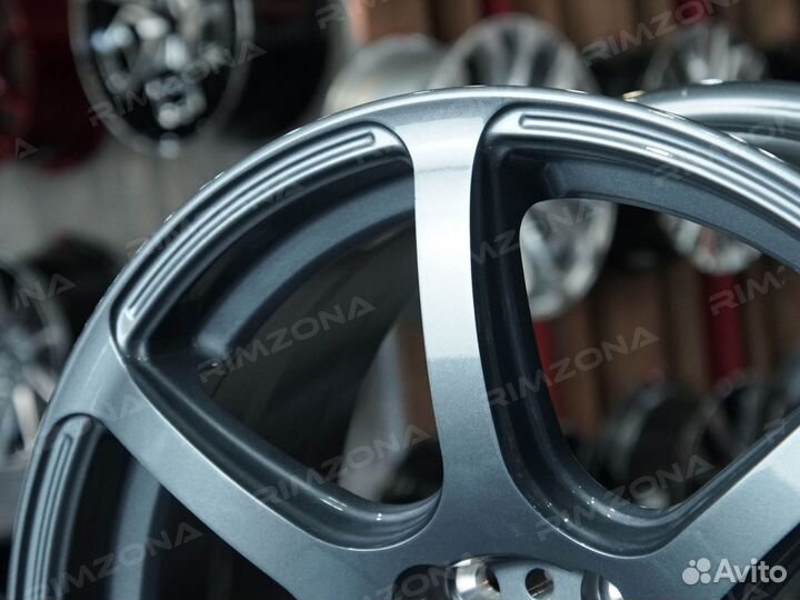 Литые диски Work R17 на Mitsubishi. Арт834