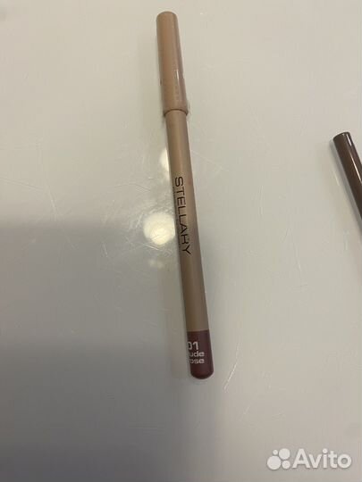 Карандаши для глаз, маркеры для бровей