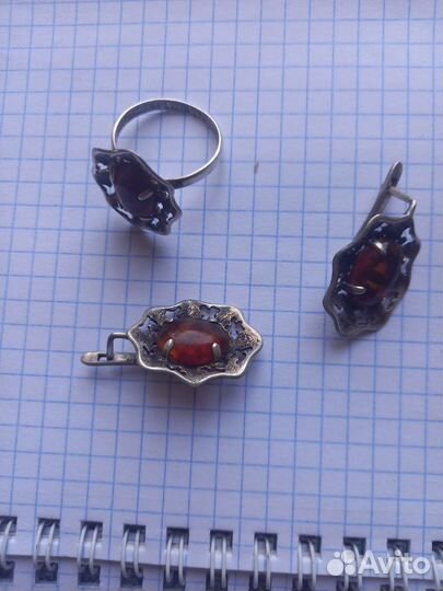 Коралл серебро янтарь