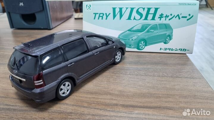 Модель автомобиля wish 1/24