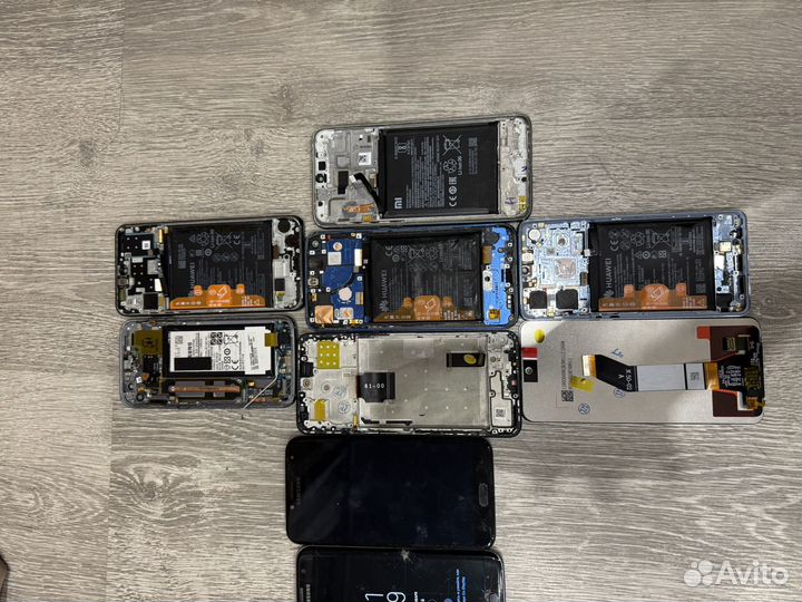 Samsung B2700