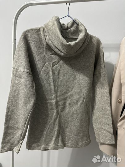 Свитер женский