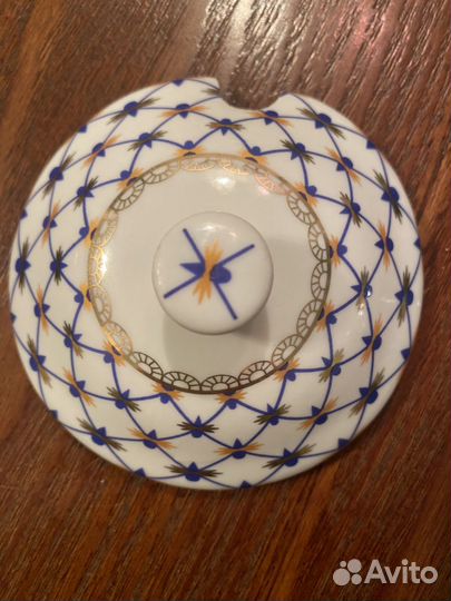 Крышка из сервиза кобольтовая сетка