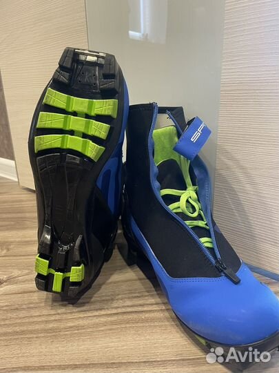 Лыжные ботинки spine