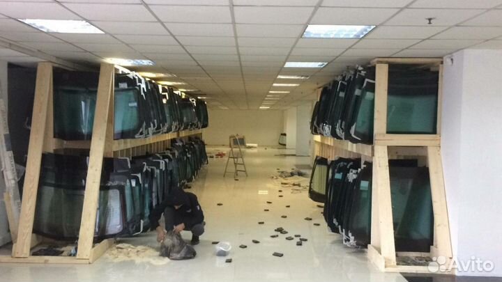 Лобовое стекло Kia Rio