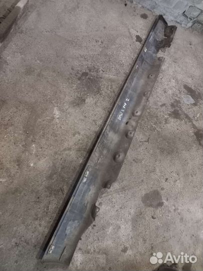 Накладка порога левая бмв BMW 320 i E46 2.2 AT