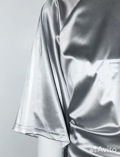 Футболка оверсайз атласная