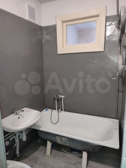 2-к. квартира, 46 м², 2/2 эт.
