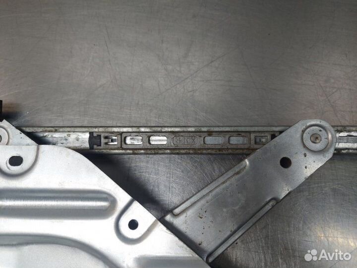 Стеклоподъемник передний правый Hyundai Elantra XD