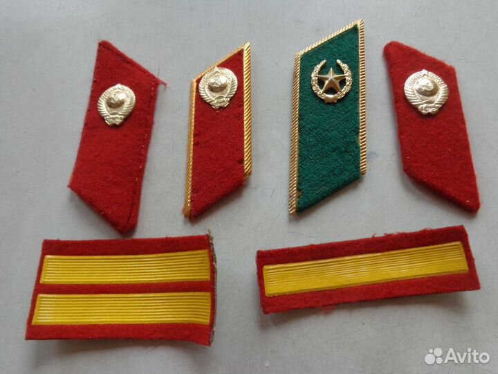 Шевроны, петлицы, бейджики