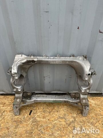 Подрамник передний Mercedes Glс W253