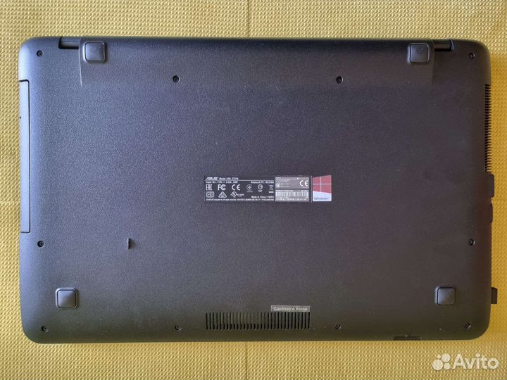 Asus 17,3 с GeForce 920mx и SSD 500gb как Новый