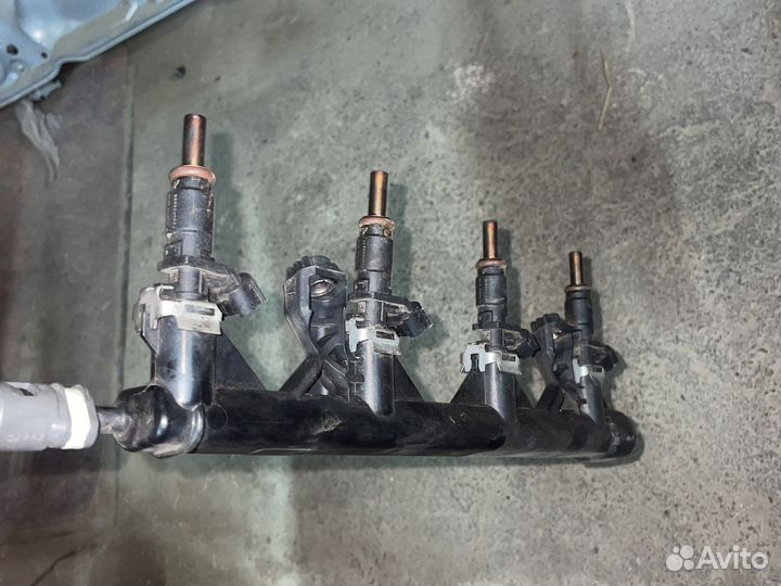 Рампа с форсунками пежо 308