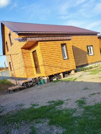 Коттедж 226 м² на участке 8 сот.