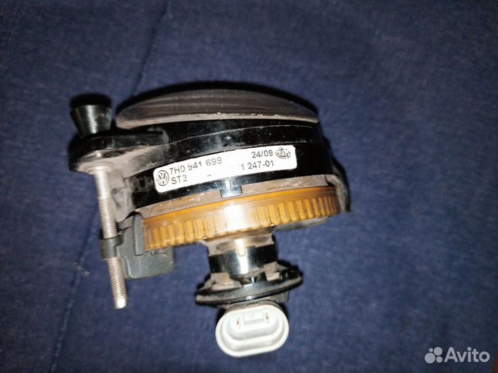 Противотуманная фара левая VW Multivan T5