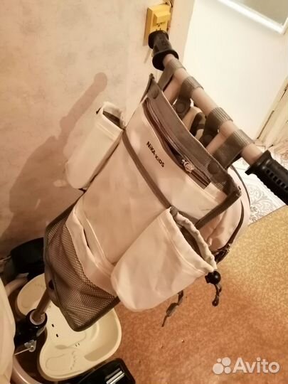 Детский трехколесный велосипед с ручкой