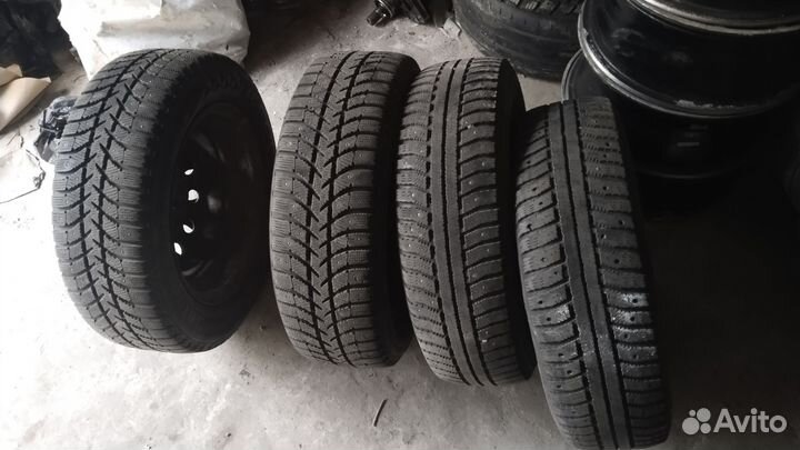 Комплект зимних колес 175 65 14
