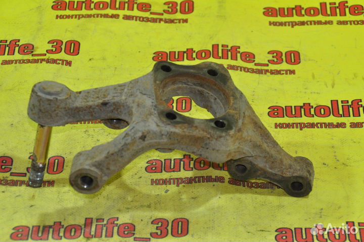 Поворотный кулак задний левый Chevrolet Lacetti