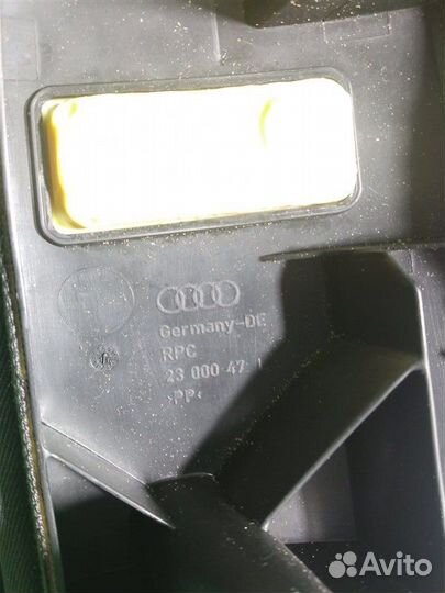 Обшивка сиденья левая Audi A6 C7