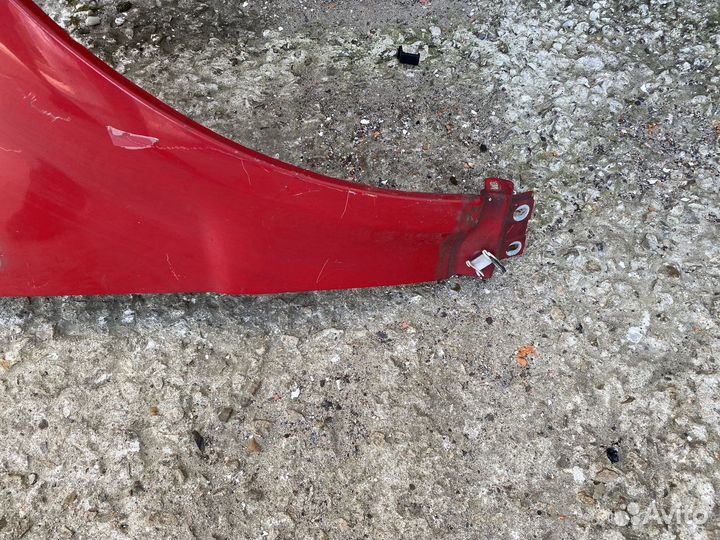 Крыло переднее правое Volkswagen Passat B5 260856