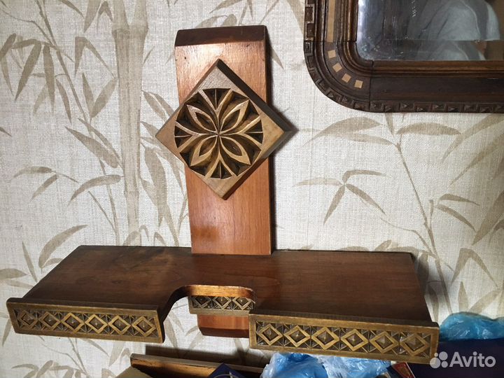 Полки настенные деревянная ваза и ложка дерево